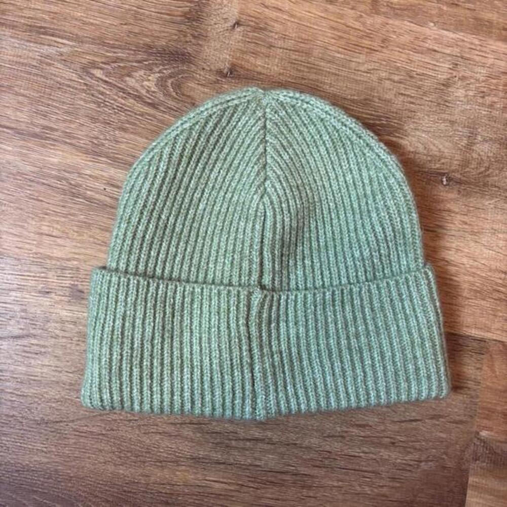 American Eagle Cozy Ribbed Beanie olive green knit